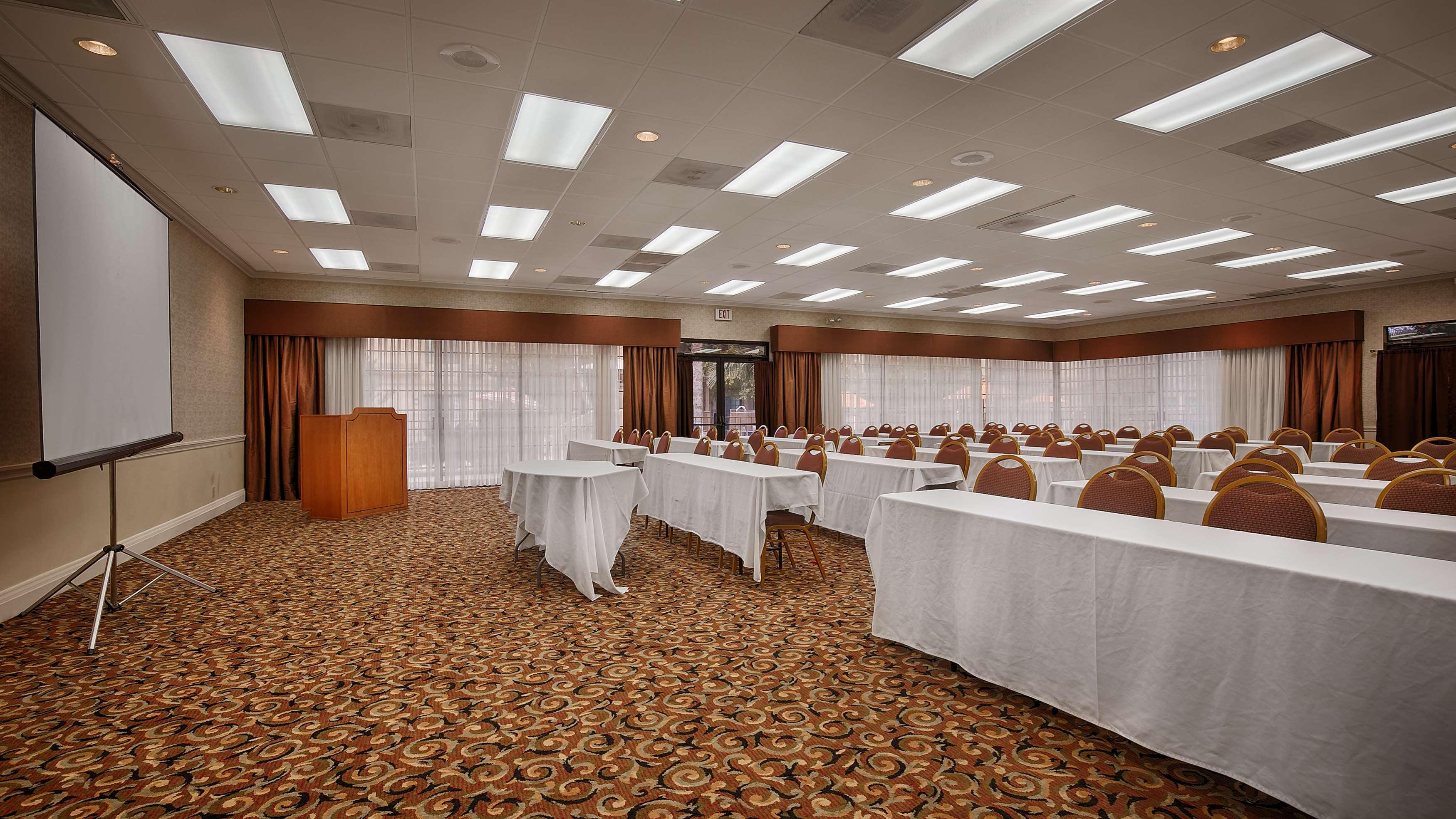 Wyndham Tucson Airport Hotel & Conference Center Exterior foto